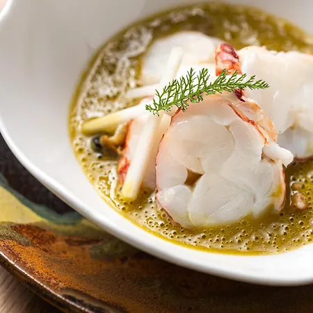 Logis Hôtellerie Les Brisants , Restaurant J M Perochon Hotel 3*