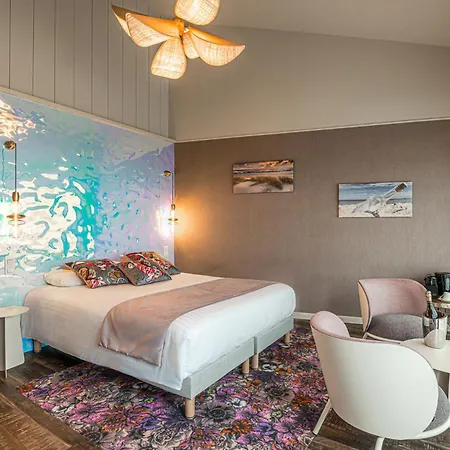 Hotel Logis Hôtellerie Les Brisants , Restaurant J M Perochon 3*