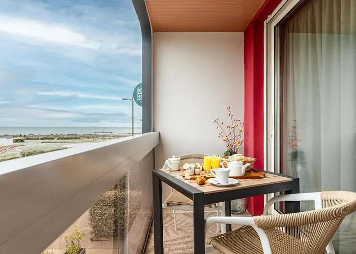 Logis Hotellerie Les Brisants , Restaurant J M Perochon