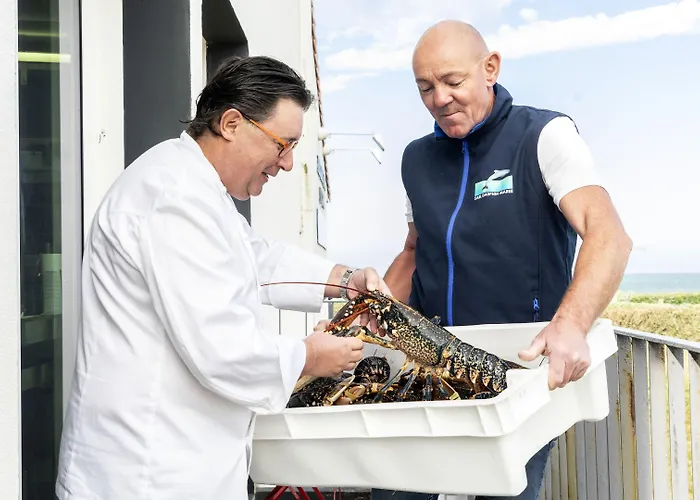 Szálloda Logis Hotellerie Les Brisants , Restaurant J M Perochon 3*