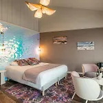 Hotel Logis Hotellerie Les Brisants , Restaurant J M Perochon 3*