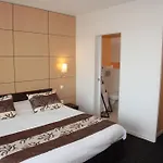 Logis Hotellerie Les Brisants , Restaurant J M Perochon 3*