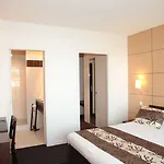 Logis Hotellerie Les Brisants , Restaurant J M Perochon 3*