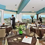 Logis Hotellerie Les Brisants , Restaurant J M Perochon 酒店 3*