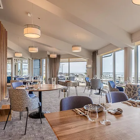 Logis Hotellerie Les Brisants , Restaurant J M Perochon Hotel