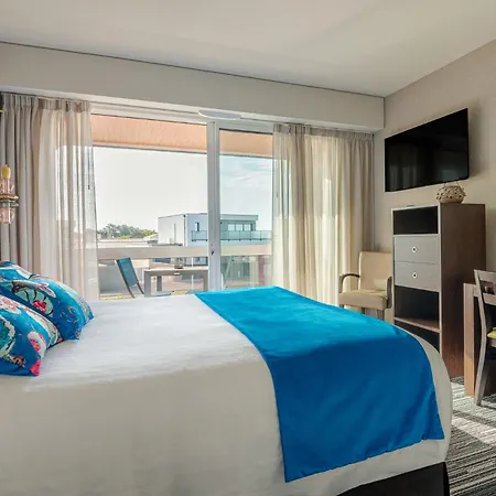 Logis Hotellerie Les Brisants , Restaurant J M Perochon 3* Bretignolles-sur-Mer
