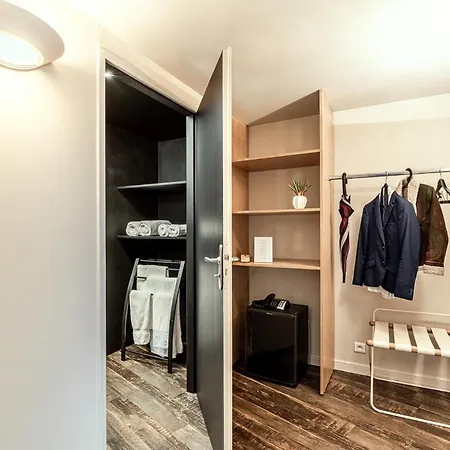 Logis Hotellerie Les Brisants , Restaurant J M Perochon فندق 3*