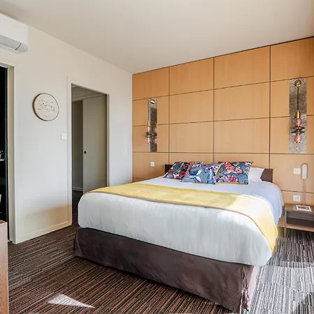 Hotel Logis Hotellerie Les Brisants , Restaurant J M Perochon