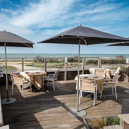 Logis Hotellerie Les Brisants , Restaurant J M Perochon 3*