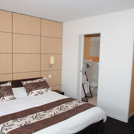 Logis Hotellerie Les Brisants , Restaurant J M Perochon 3*