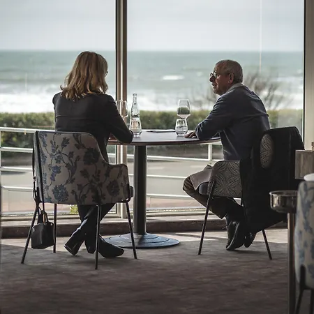 Logis Hotellerie Les Brisants , Restaurant J M Perochon Hotel