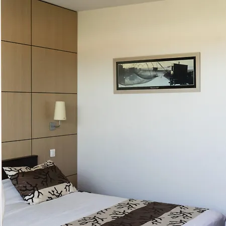 Logis Hotellerie Les Brisants , Restaurant J M Perochon Hotel