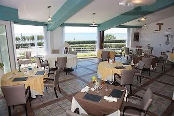 Hotel Logis Hotellerie Les Brisants , Restaurant J M Perochon Bretignolles-sur-Mer