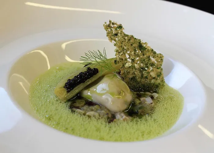 Hotel Logis Hotellerie Les Brisants , Restaurant J M Perochon