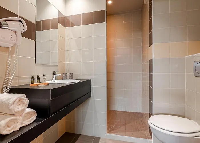 Hotel Logis Hotellerie Les Brisants , Restaurant J M Perochon